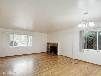 Main picture of 811 Anderson Rd