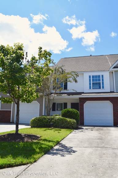 Main picture of 903 Yellow Hawthorn Cir