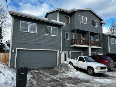 Main picture of 1515 Latouche St