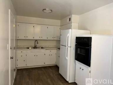 Main picture of 3814 E 4th St