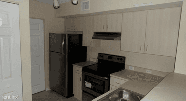 Main picture of Devonaire Condos