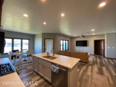 Main picture of 5100 E Begonia Cir