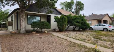 Main picture of 2323 De Soto Rd
