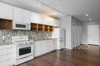 Main picture of 4100 Lindell Blvd