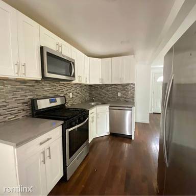 Main picture of 2835 Roberts Ave