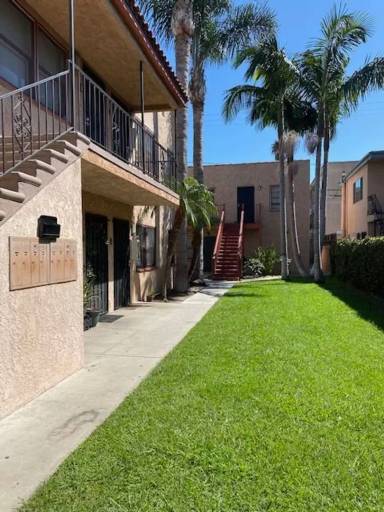 Main picture of 1130 E 5th St