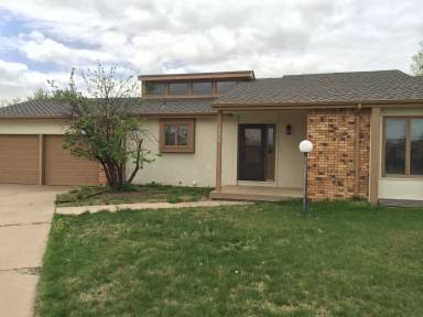 Main picture of 3115 N Longfellow Ct