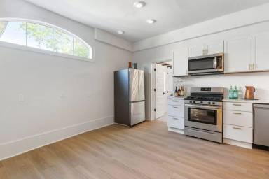 Main picture of 2541 Garfield Ave