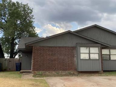 Main picture of 2826 SE 55th St