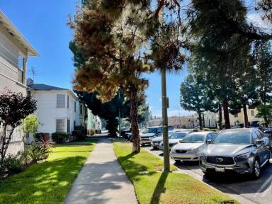 Main picture of 4172 Leimert Blvd