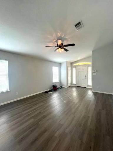 Main picture of 733 Wolfeton Way