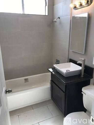 Main picture of 1241 W 102nd St