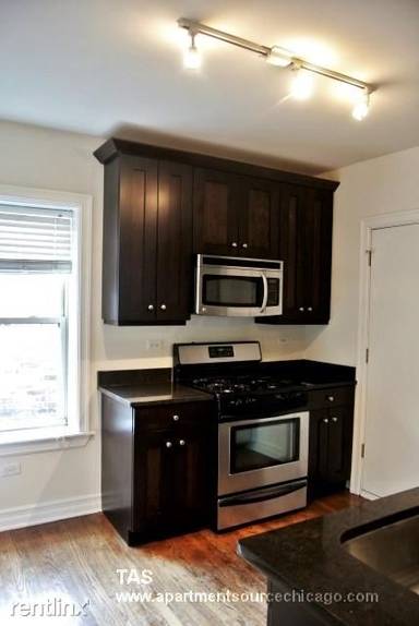 Main picture of 3808 N Sheffield Ave