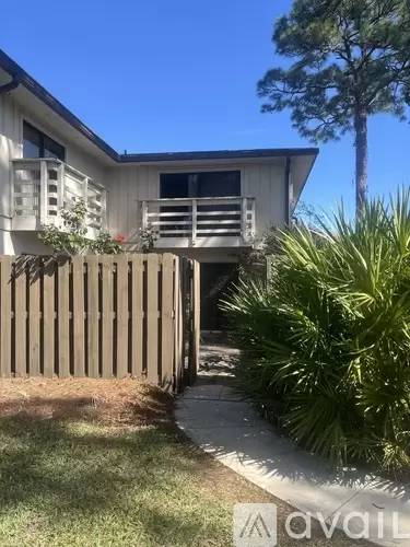 Main picture of 2811 Stoneway Ln