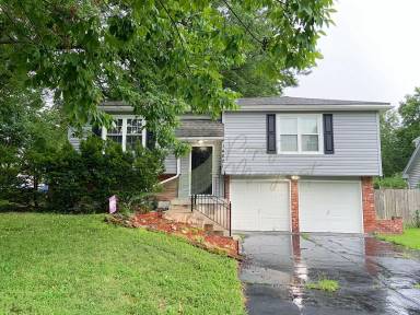 Main picture of 14001 W 94th St