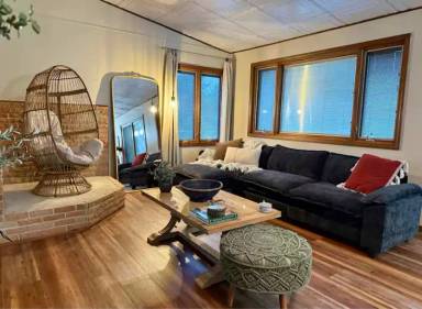 Main picture of 7204 Hi View Dr