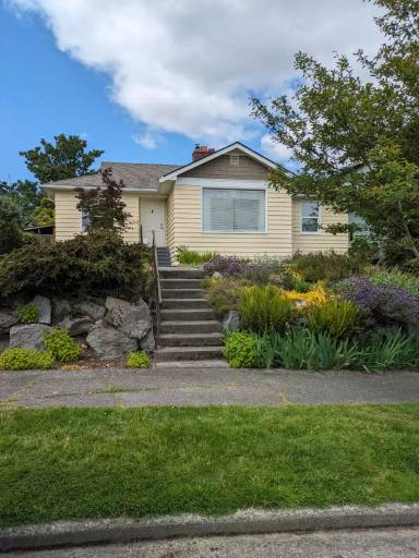 Main picture of 4727 48th Ave S