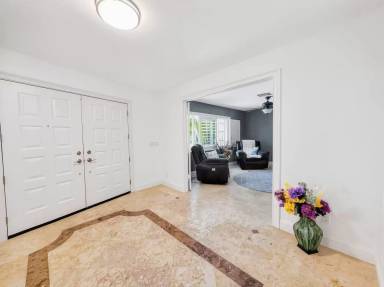 Main picture of 283 Forest Hills Blvd