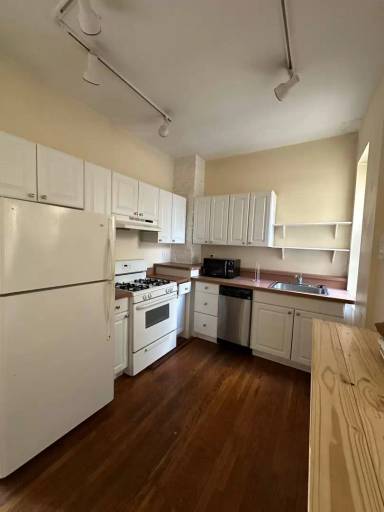 Main picture of 725 S 4th St