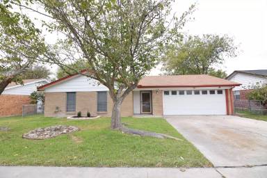 Main picture of 1202 Phyllis Dr