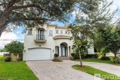 Main picture of 4522 NW 67th Ave
