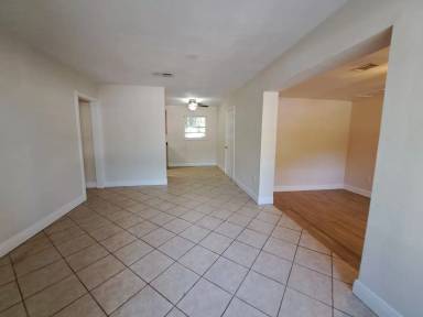 Main picture of 3911 N 9th Ave