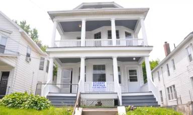 Main picture of 891 Mercer St