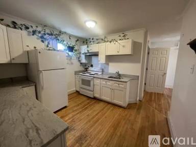 Main picture of 557 Pine St