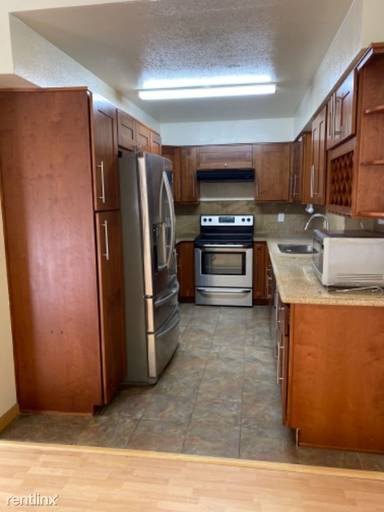 Main picture of 1015 Helen Ave