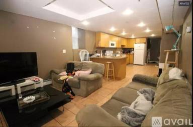 Main picture of 40 Brainerd Rd