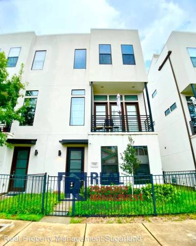Main picture of 1706 Alamo St