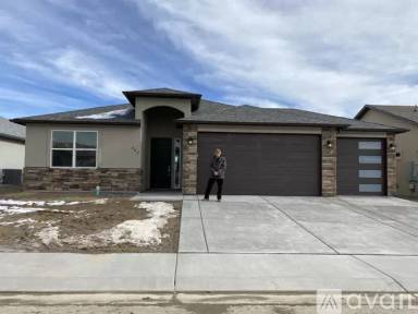 Main picture of 682 Eadin Ln