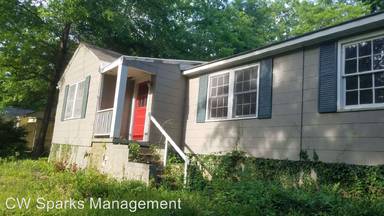 Main picture of 423 E Buford Rd