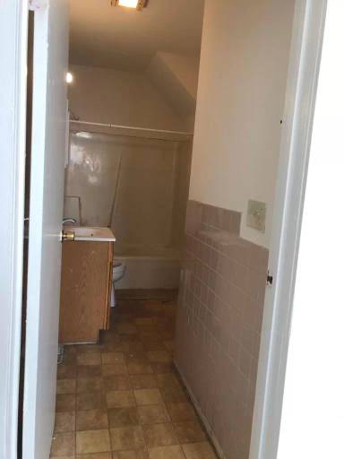 Main picture of 558 Gregory St