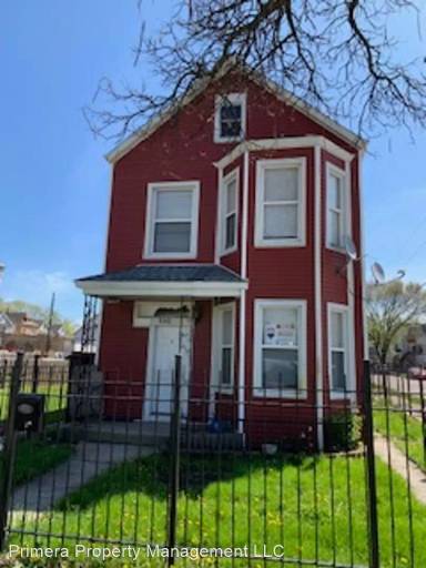 Main picture of 5243 S Hoyne Ave