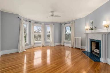 Main picture of 12 Bigelow Cir