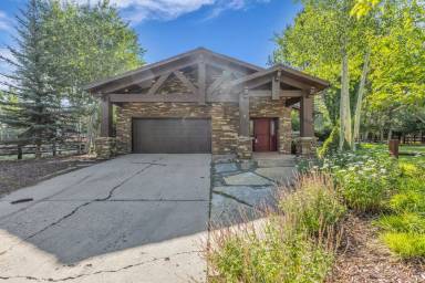 Main picture of 2350 Lucky John Dr
