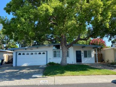 Main picture of 388 Fir St