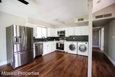 Main picture of 1161 E Redmon Dr