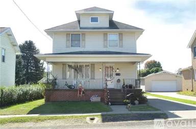 Main picture of 137 Beech St