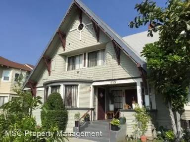 Main picture of 1459 W 29th St