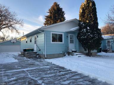 Main picture of 821 Lincoln Ave