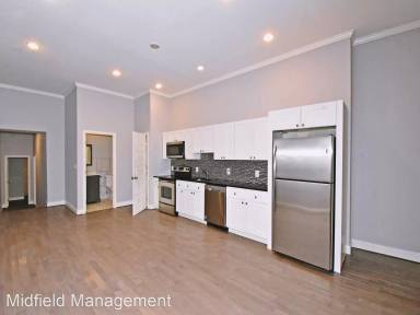 Main picture of 133 E North Ave