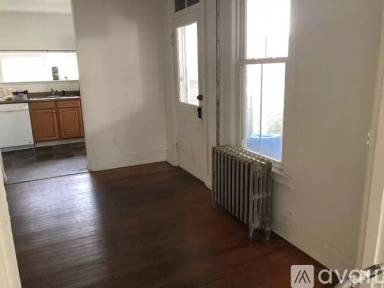 Main picture of 40 S Penn St