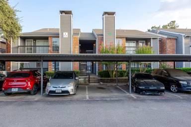 Main picture of Cimarron Court Condominiums