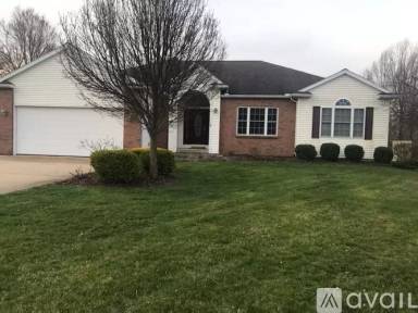 Main picture of 245 Lincoln Ct