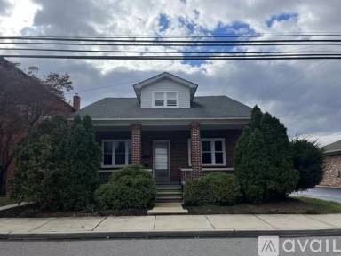 Main picture of 431 Main St