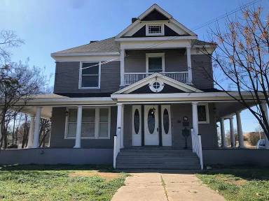 Main picture of 516 N Grand Ave