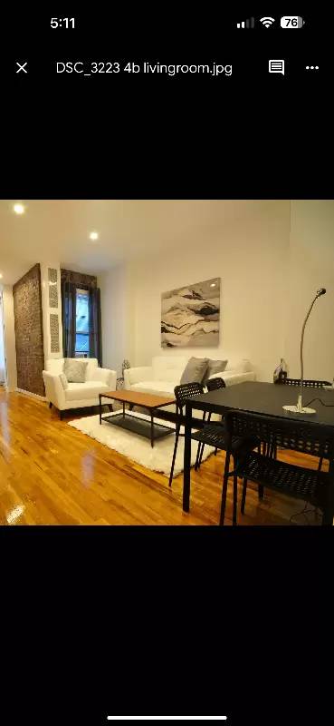 Main picture of 212 E 12th St
