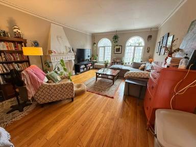 Main picture of 2562 N Prospect Ave
